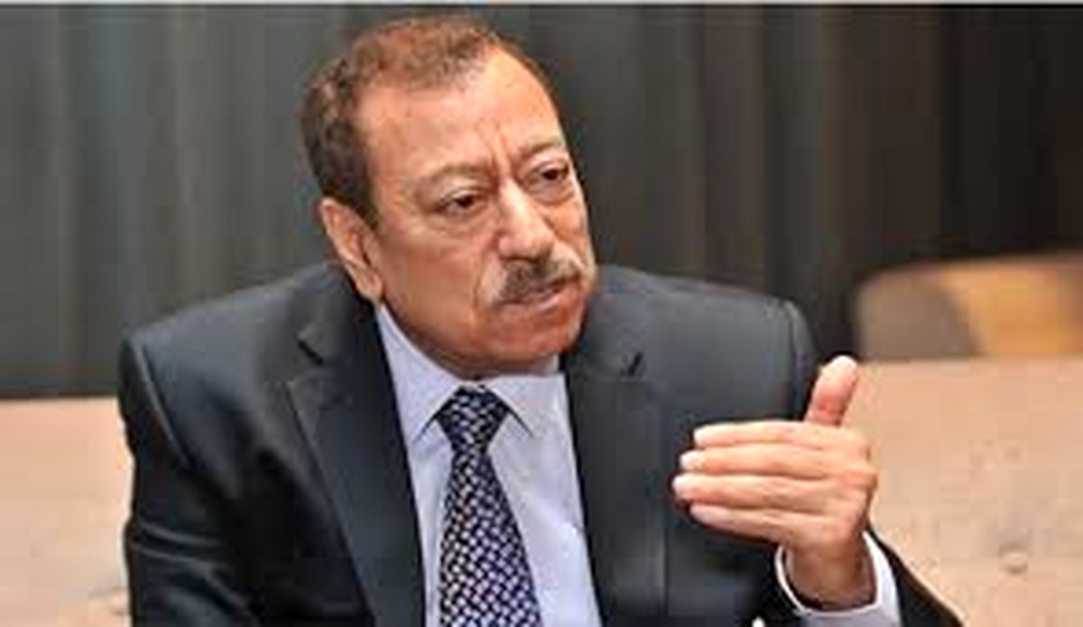 ترامپ فردی کودن و احمق است