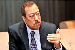 ترامپ فردی کودن و احمق است