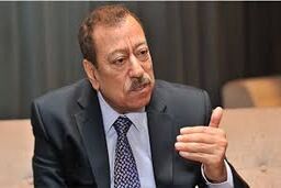 ترامپ فردی کودن و احمق است