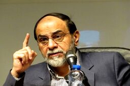 رحیم‌پور ازغدی: امروز رسانه‌ها در حال تخریب انقلاب هستند