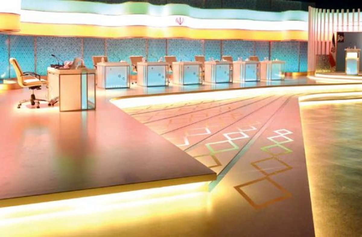 مناظرههای انتخاباتی گروهی است