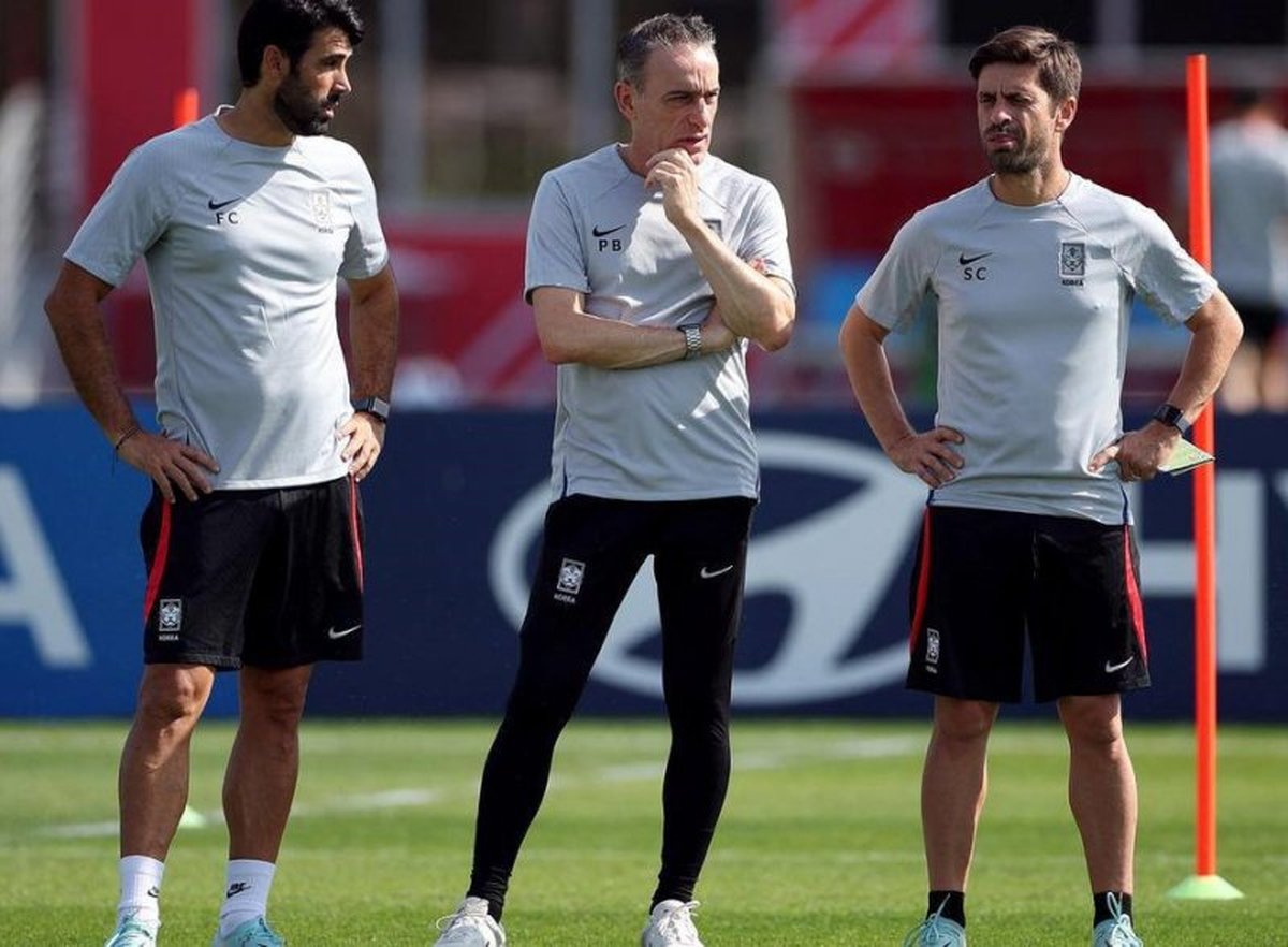 ایران دنبال میکند: سرمربی 90 دقیقهای کره در جام جهانی