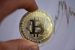 عبور بیت کوین از مرز ۵۰‌هزار دلار؛آشنایی‌کامل با بیت کوین و بلاکچین