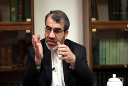 خداحافظی شاعرانه کدخدایی از یک نهاد