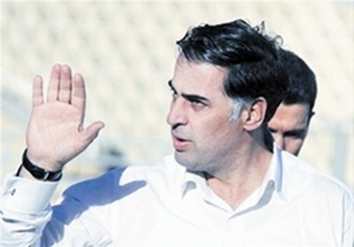 آذری: داور بازی ما میتی کومان بود