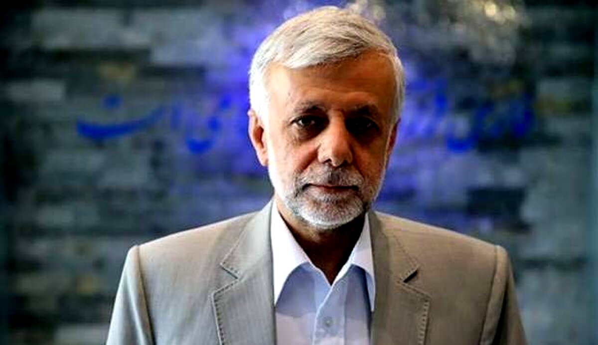 لیدر اصلاح طلبان اعلام بازنشستگی کند