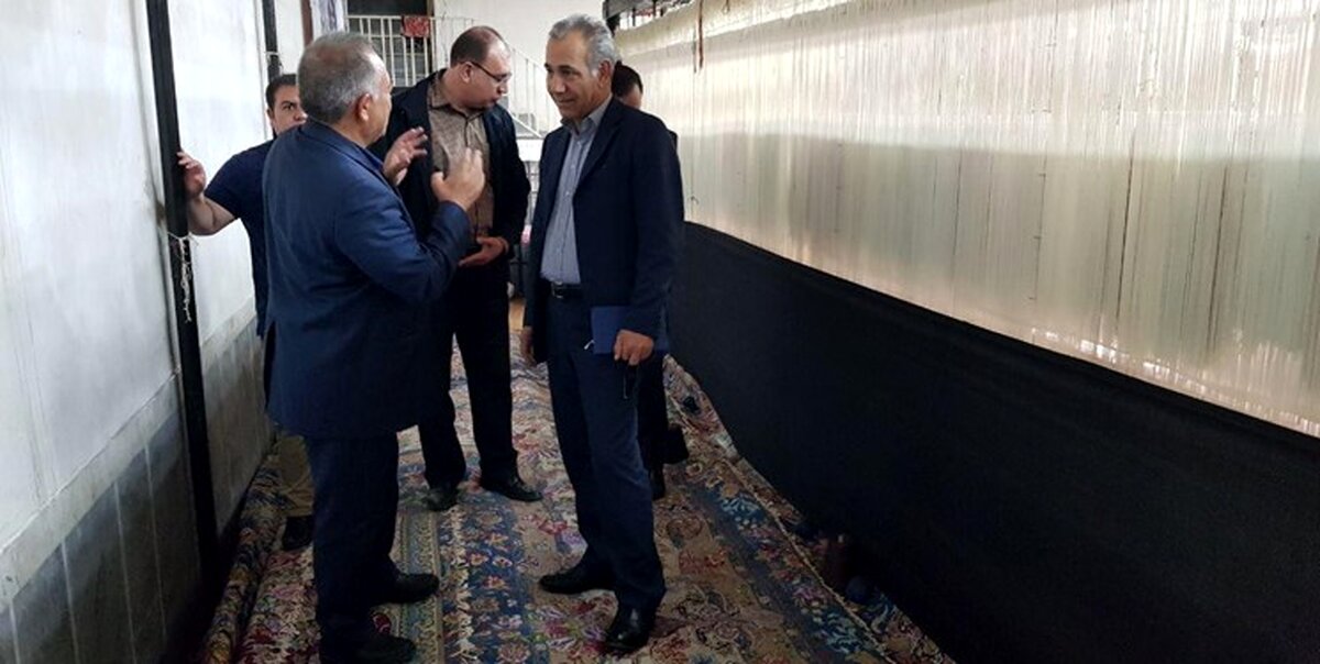  بزرگترین فرش دستباف تاریخ ایران بافته و رونمایی شد