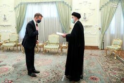 واکنش معنادار سفیر انگلیس مقابل رئیسی