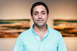 عکس لورفته از ماشین مدل بالای امیرحسین رستمی +تصاویر 