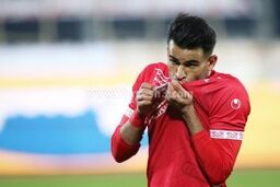 رسمی، عیسی آل کثیر به پرسپولیس پیوست