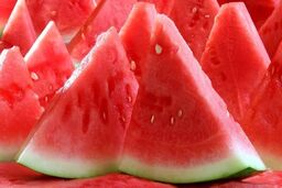 دفع سنگ کلیه، پاکسازی روده و رسیدن به پوستی مانند برف با هندوانه پخته | یک روش معجزه آسا برای سلامتی و زیبایی شما
