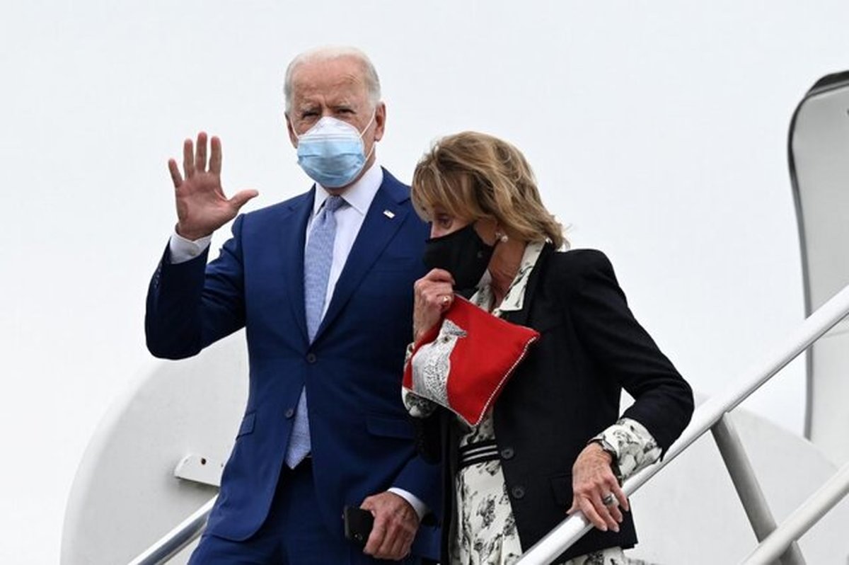 خواهر بایدن: برادرم برای دور دوم هم نامزد میشود