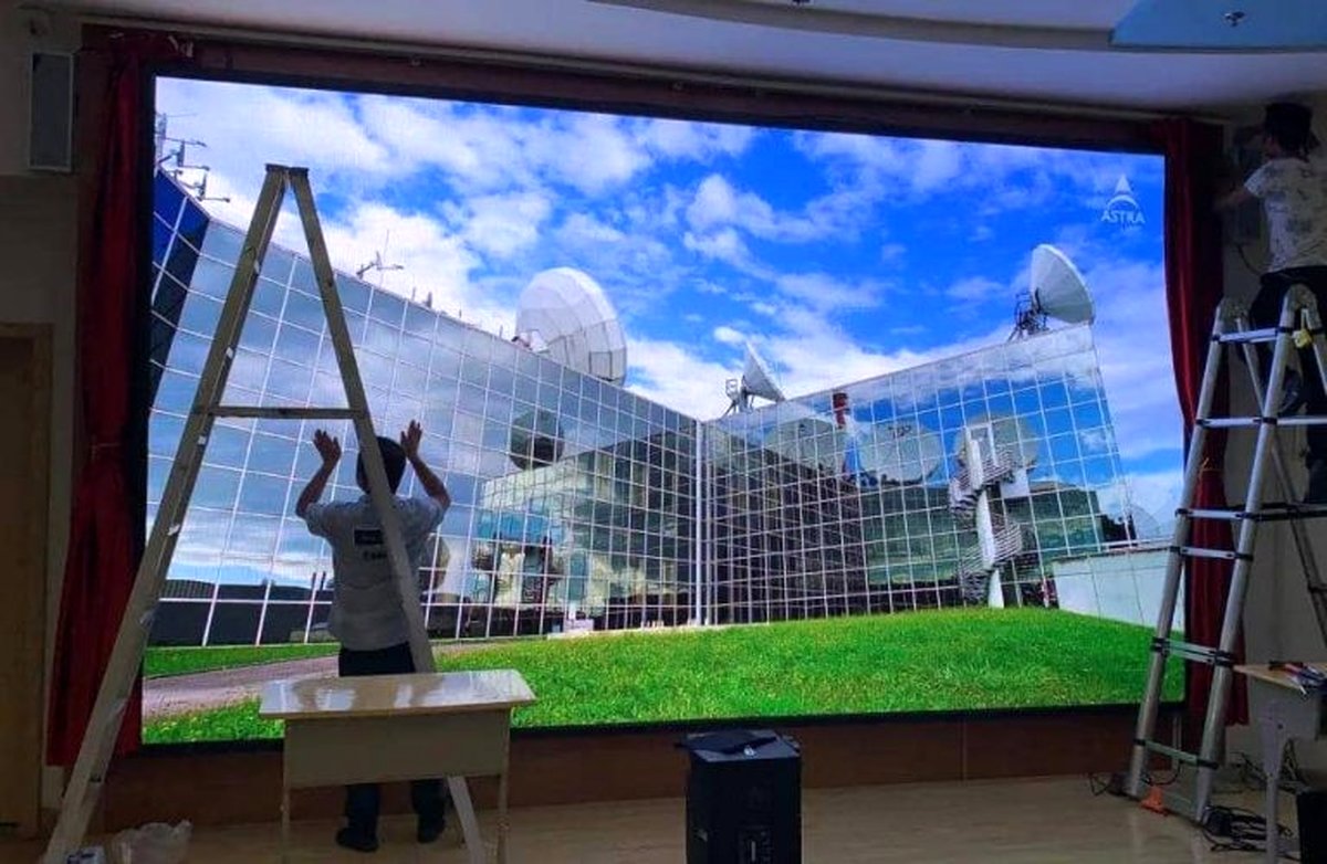 ویدئو وال (تلویزیون شهری داخل سالن)