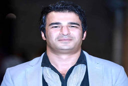 عکس یوسف تیموری در کنار پدر و مادرش+عکس دیده نشده