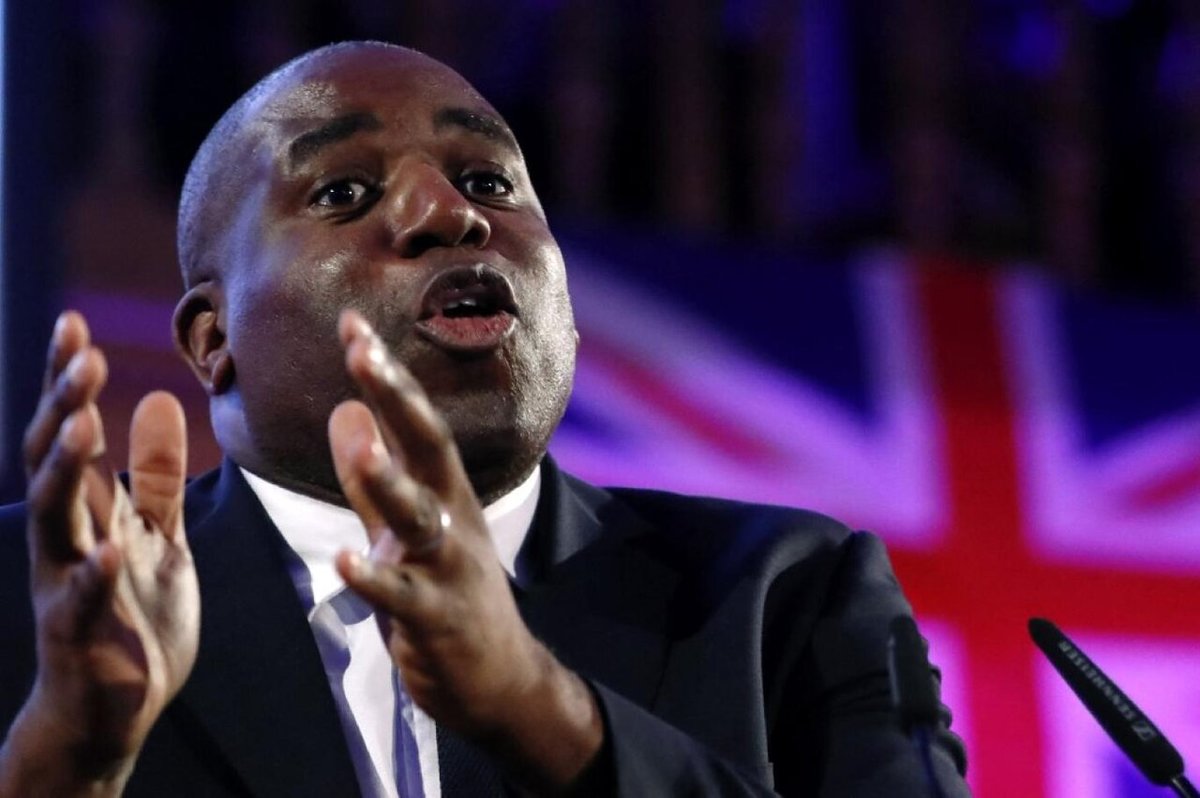 ادعای انگلیس با اعلام دو شرط : توپ در زمین ایران است