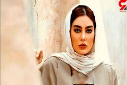 سحر قریشی در کنار هوادارانش