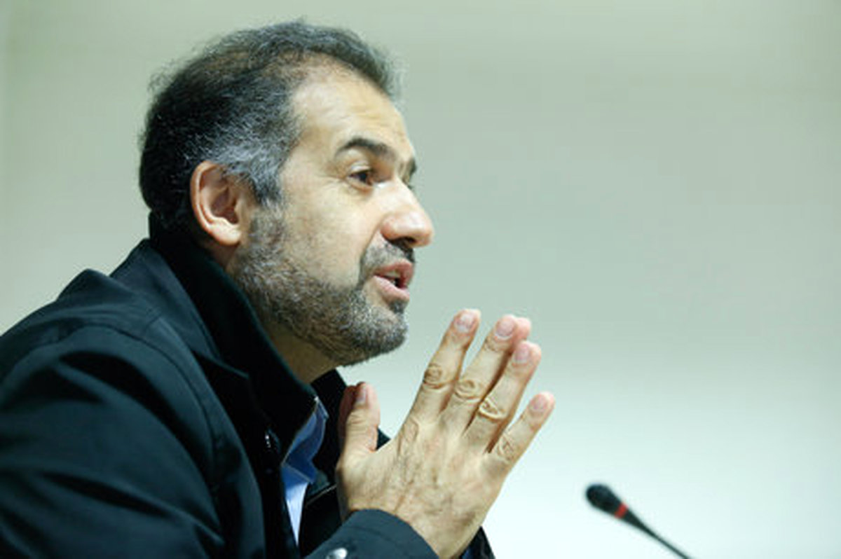 بازنشسته‌ها شوق خدمت را پایین بیاورند و به قانون تمکین کنند