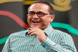 سوال جنجالی علی ضیا از رامبد جوان/ بازهم به کانادا می روی؟ + فیلم
