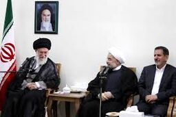 جلسه مهم مقام معظم رهبری با اعضای دولت/  به دنبال بروز برخی نابسامانی‌های اقتصادی در کشور، رهبر معظم انقلاب به منظور بررسی دقیق موضوع رییس‌جمهوری و اعضای کابینه را فرا خوانده‌اند.