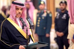 ادعای وزیرخارجه عربستان درباره گفتگو میان ایران و آمریکا
