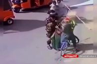 واکنش نیروهای طالبان نسبت به حمل پرچم افغانستان توسط شهروند افغانی