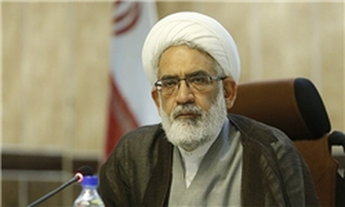به موضوع دست داشتن برخی مقامات، فرزندان و نزدیکانشان در موضوع قاچاق ورود کرده‌ایم