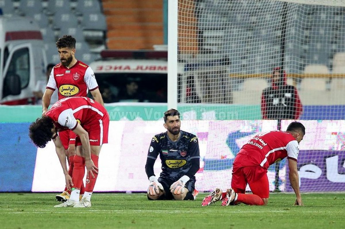 ستارههای غمزده پرسپولیس زانو زدند! (عکس)