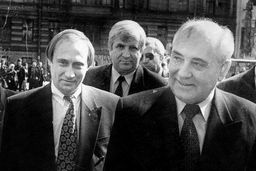 رازهای پیترزگروپ
پوتین در زمان فروپاشی شوروی چه می‌کرد؟ +عکس