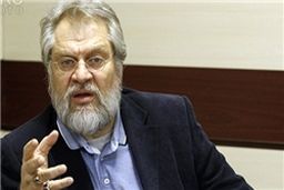 منتقد سینما: چرا ایران قانون پناهندگی ندارد؟/ روشنفکرهای غربی خواستار پناهندگی در ایران هستند