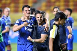  پشت بازوی  فرهاد؛ متناسب برای جشن قهرمانی!