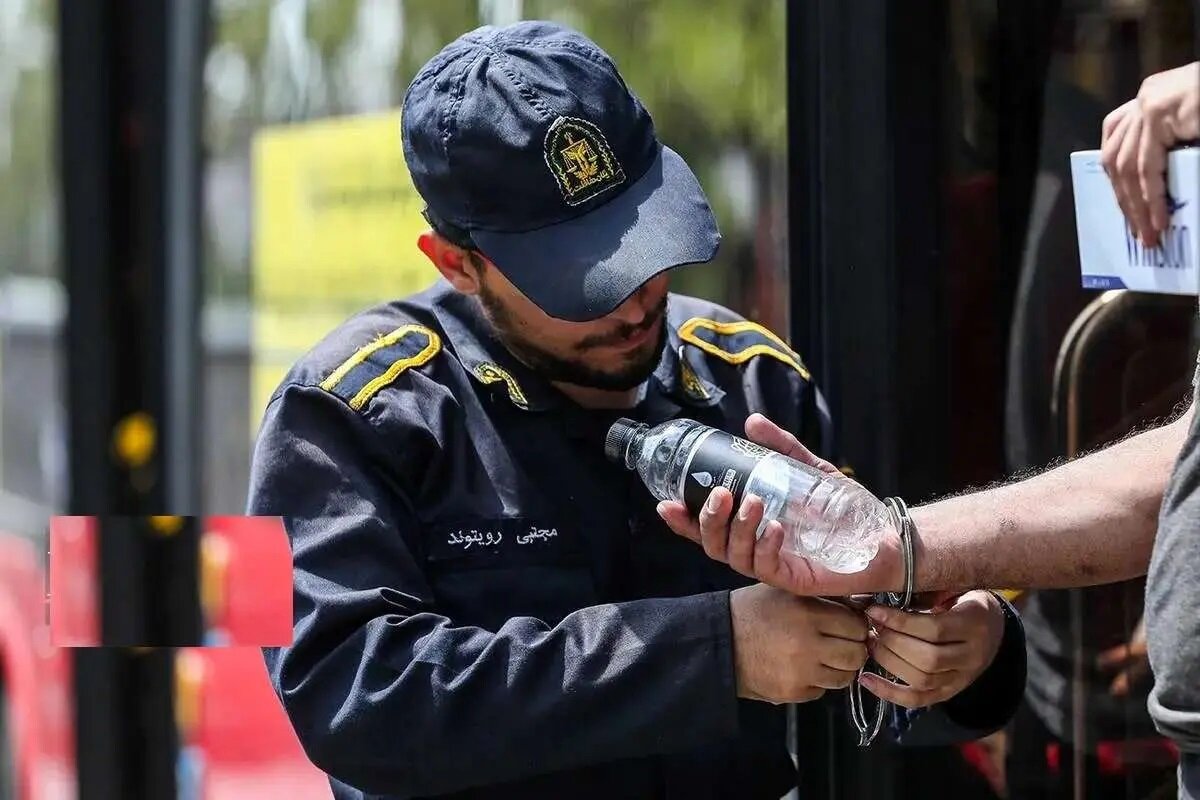 سید مصطفی تاجزاده و ابوالفضل قدیانی در راه اوین + عکس