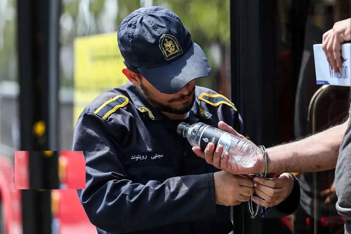 سید مصطفی تاجزاده و ابوالفضل قدیانی در راه اوین + عکس