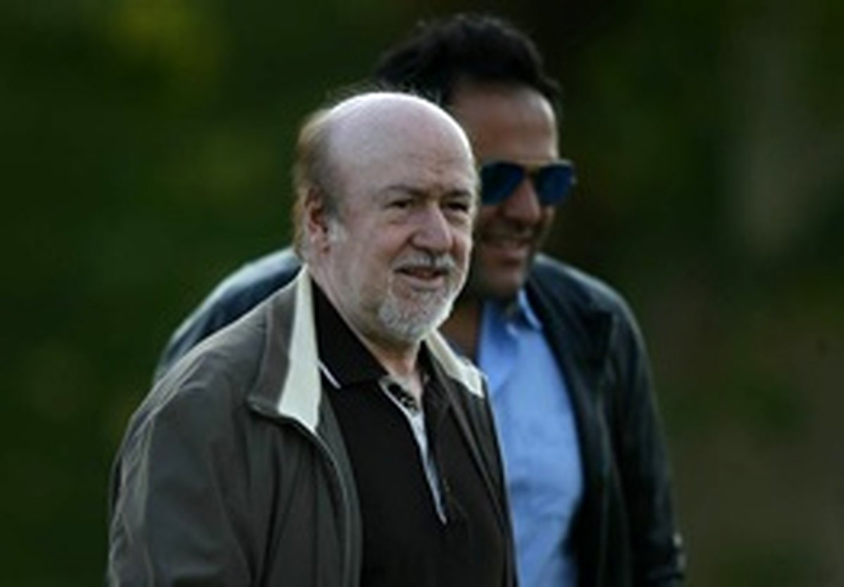 افتخاری:چیزهایی میدانم که اگر بگویم سنگ روی سنگ بند نمیشود