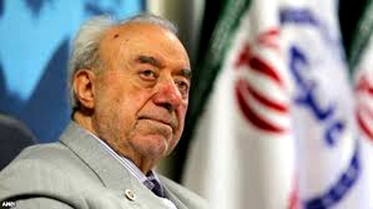 عسگراولادی: دلار 4200 تومانی وجود ندارد/ واردکنندگان برای تامین ارز گرفتارند/ هنوز مشکلات ارزی حل نشده است