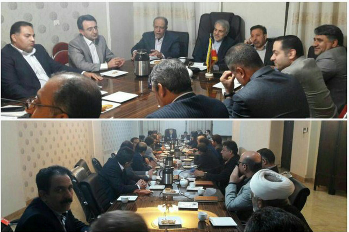 جلسه شبانه حزب اعتدال و توسعه پشت پرده انتخاباتی داشت؟/اعتدالیون به دنبال فتح کرسی های سبز پارلمان یازدهم؟ /سخنگوی حزب: بحثی درباره دیدار روحانی، خاتمی و ناطق نشد /نوبخت و واعظی نمی توانند از کار تشکیلاتی دوری کنند 