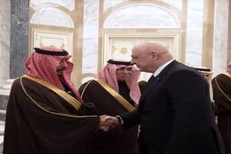 عربستان به دنبال به دست آوردن اطلاعات از تصمیم لاریجانی