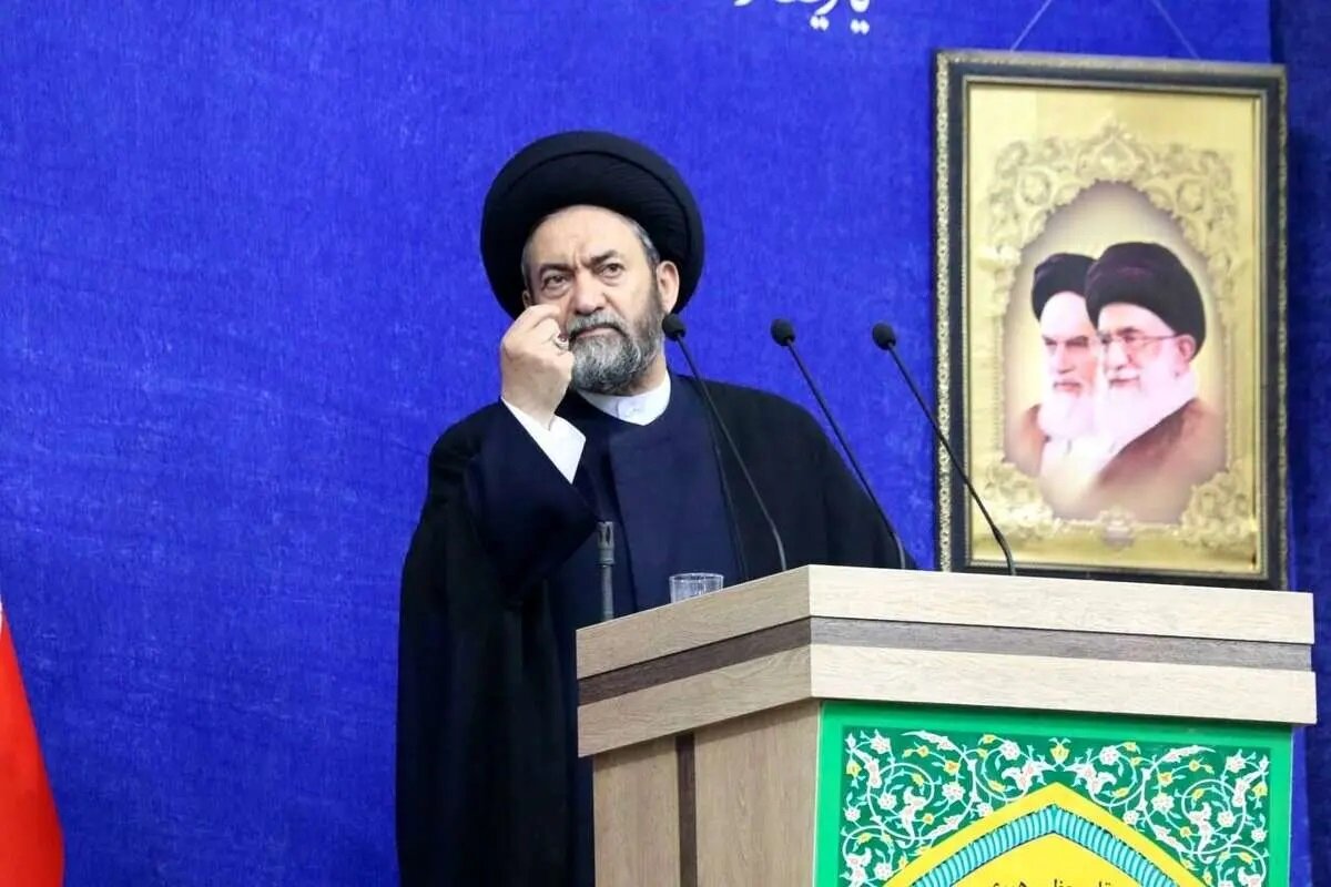  اذن و عدم اذن به مذاکره با آمریکا از اختیارات رهبری است