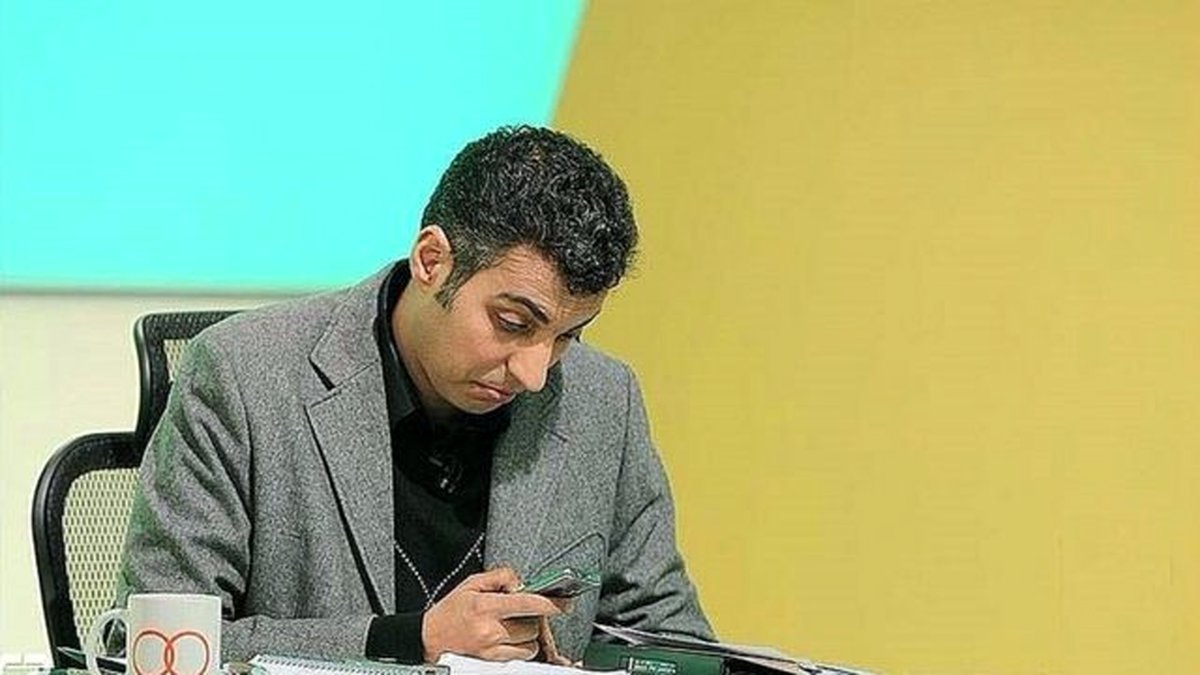 مرکز افتاد برون بس که شد این دایره تنگ