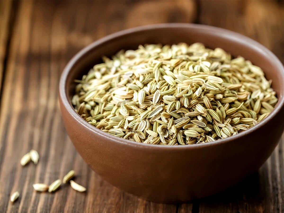 از خواص شگفت‌انگیز رازیانه برای زنان چه می‌دانید؟