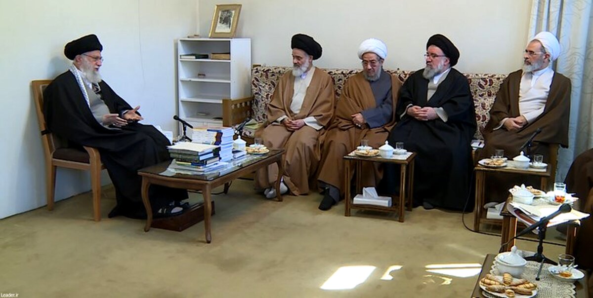 رهبر انقلاب: صیانت از شور انقلابی و طلاب جوان یک ضرورت است