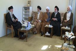 رهبر انقلاب: صیانت از شور انقلابی و طلاب جوان یک ضرورت است