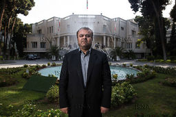 رستم قاسمی: ایران و دنیا را خوب می شناسم؛ به نفع کسی کنار نمی‌روم