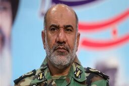 امیر نعمتی: ارتش با پیشرفته‌ترین تجهیزات بومی از مرزها دفاع می‌کند