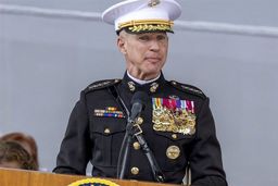 آماده باش جنگی به نیروی دریایی آمریکا