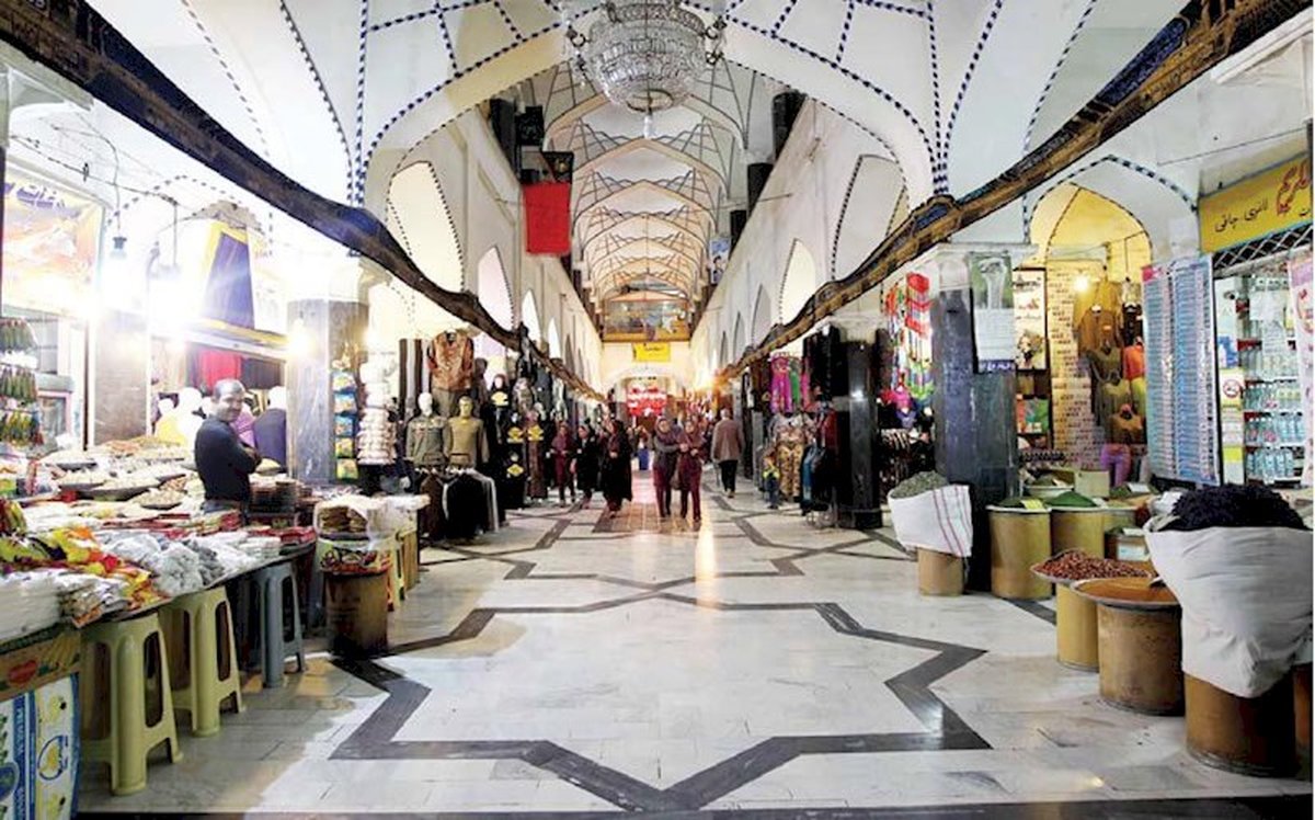 قبر یک بانو در کف این فروشگاه مواد غذایی در ایران وجود دارد