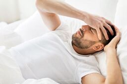 دلیل حرف زدن در خواب و راه حل موثر برای آن