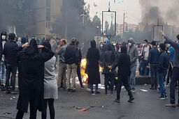 جزئیات حمله به دفتر نماینده زن مجلس در مریوان / ناآرامی مریوان به بهانه مرگ یک زن / جاده را هم بستند؟
