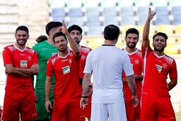بازیکنان پرسپولیس از سه‌شنبه تمدید می‌کنند