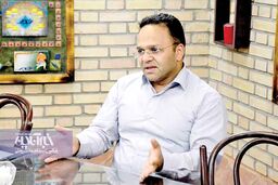 رحمان قهرمانپور: ترامپ یک تیم یک نفره یا تیم«پ» در کاخ سفید دارد