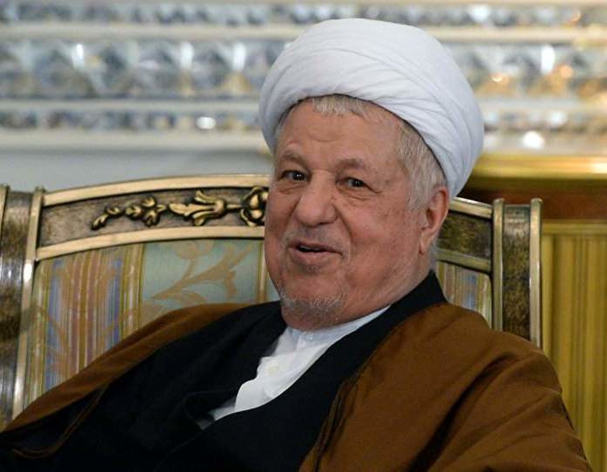فائزه هاشمی: موسوی خوئینیها و محسن رضایی خاطرات پدرم را تکذیب میکردند